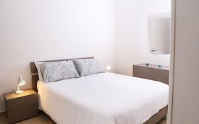 Cozy Apartment At Via Dei Tribunali